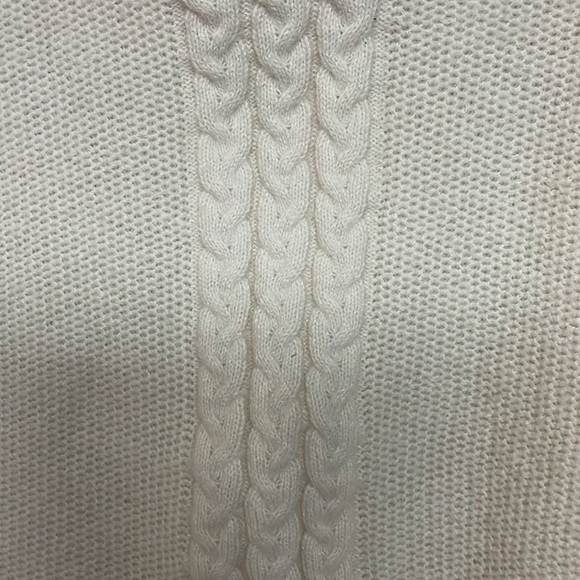 Jack & Missy One Size Fits All Ivory Color Turtleneck Poncho Cable Knit Sweater - Picture 2 of 8